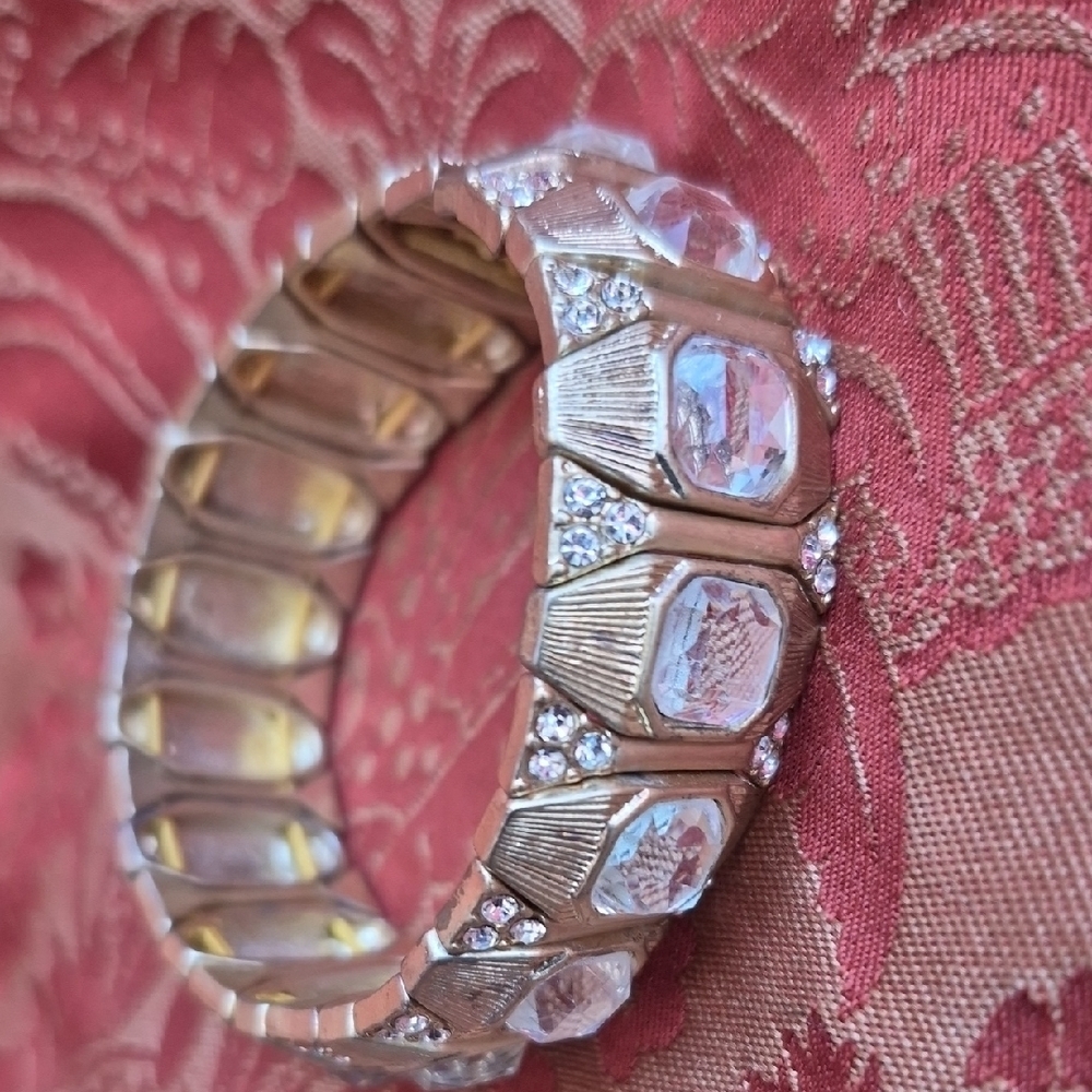 Lia Sophia Gorgeous Stretch Gold and Silver Bracelet (J12)